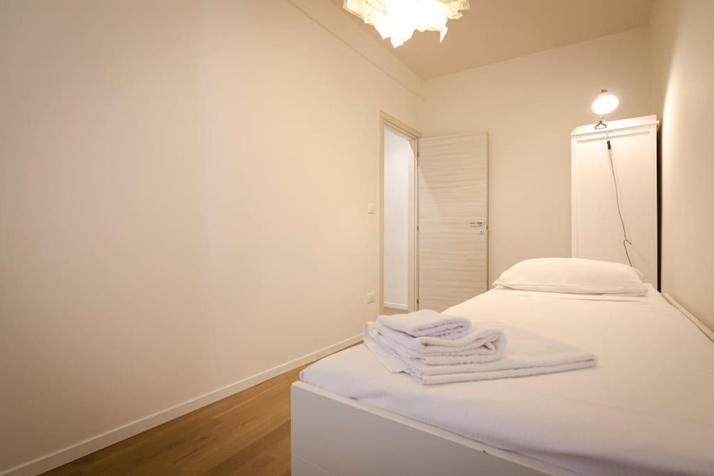 Del Riccio Home, In The Heart Of The City Bologne Extérieur photo